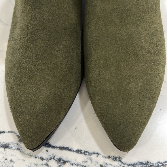 NYDJ Olive NWOT Gillian Suede Pointed Toe Booties w/ 1 1/2” Heel sz.6 1/2 - Picture 4 of 12